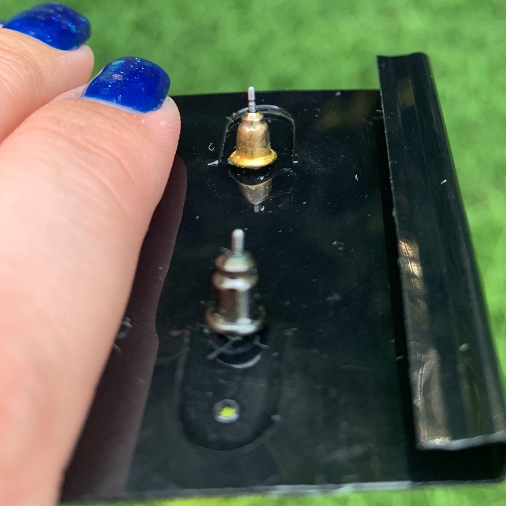 Moon & Star Earrings - Picture 5 of 6